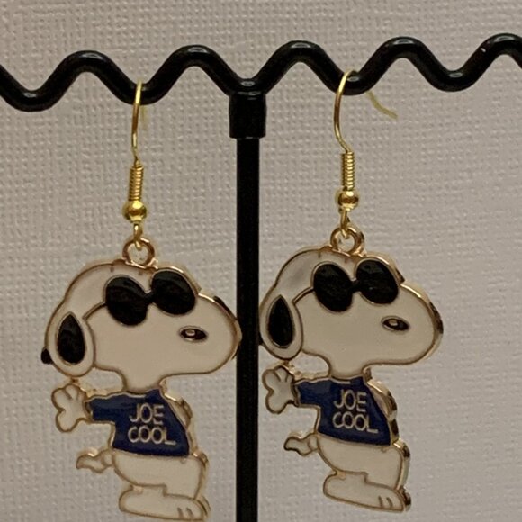 Snoopy Earring, Peanuts Earring, Snoopy Jewelry, Joe Cool Earring, Gift Idea - Picture 11 of 11